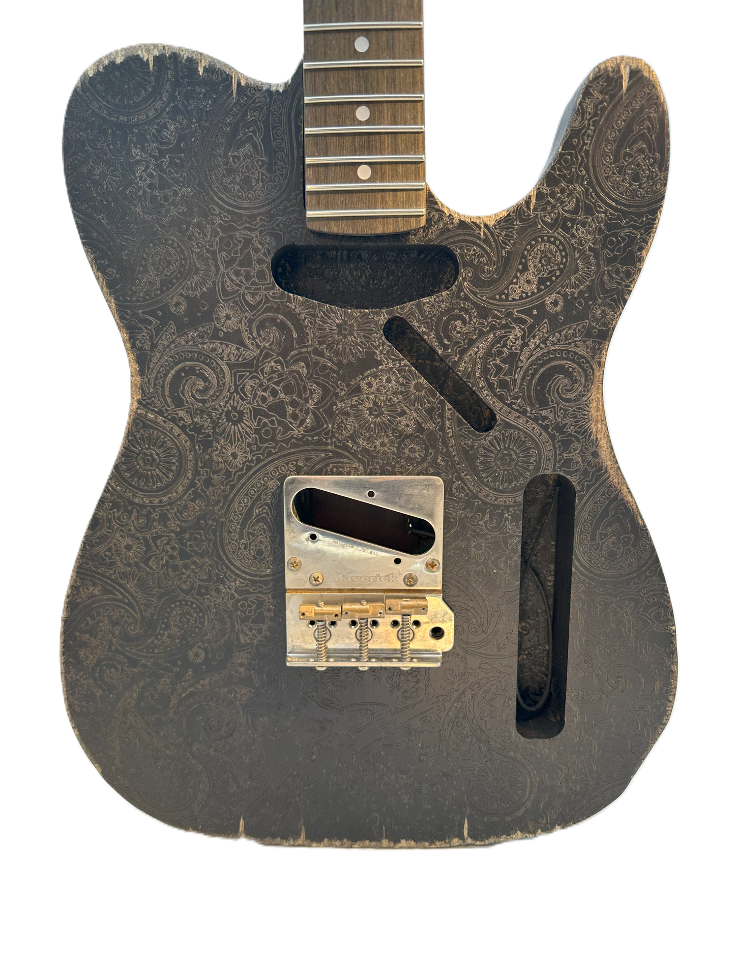 SuperVee Maverick™ Bridge with Satin Black Pattern