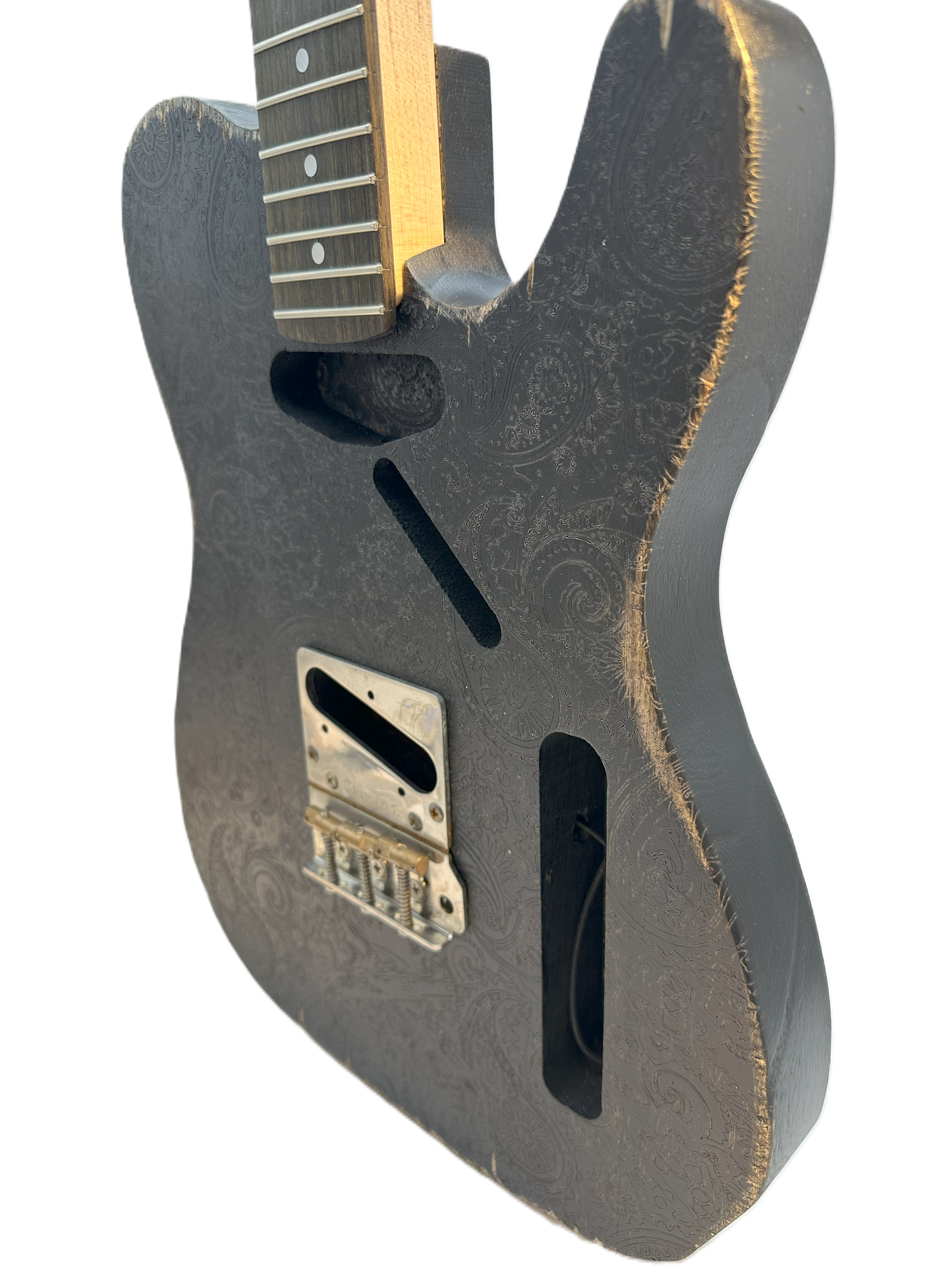 SuperVee Maverick™ Bridge with Satin Black Pattern