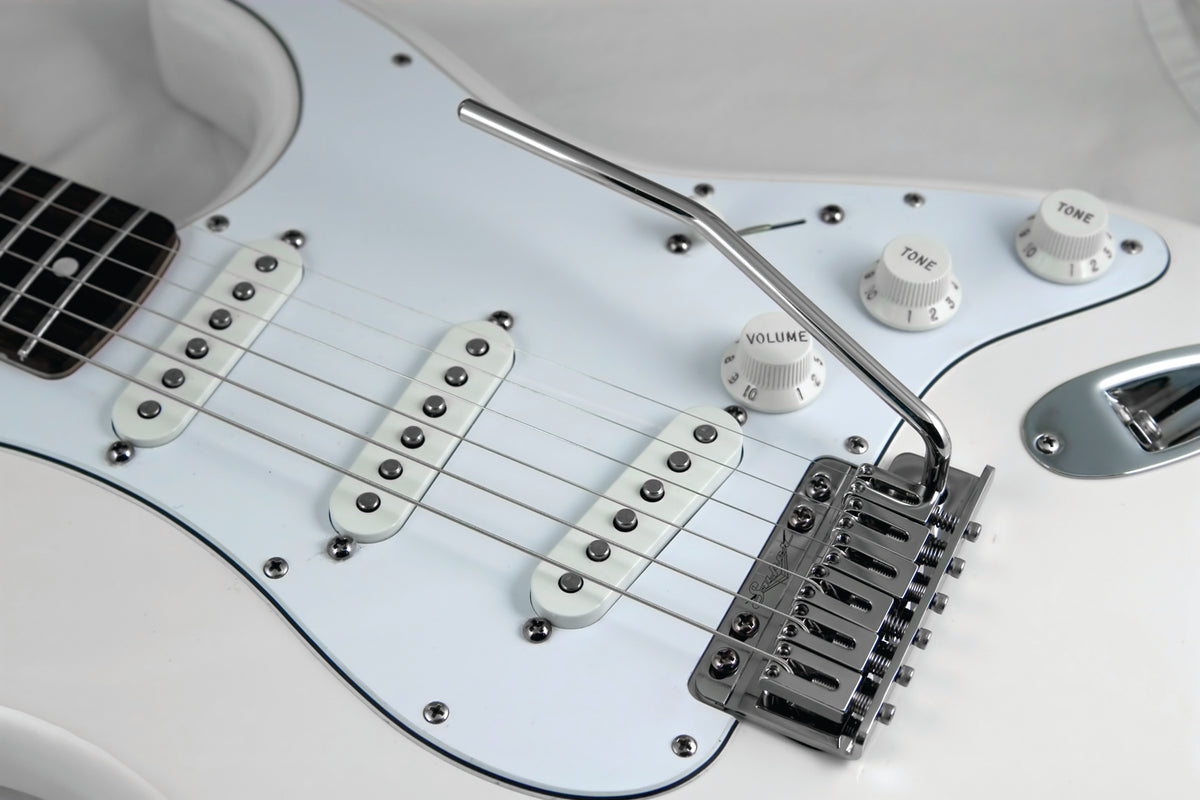 Sunrunner Bridge Best Tremolo System Guitar Bridge – SuperVee