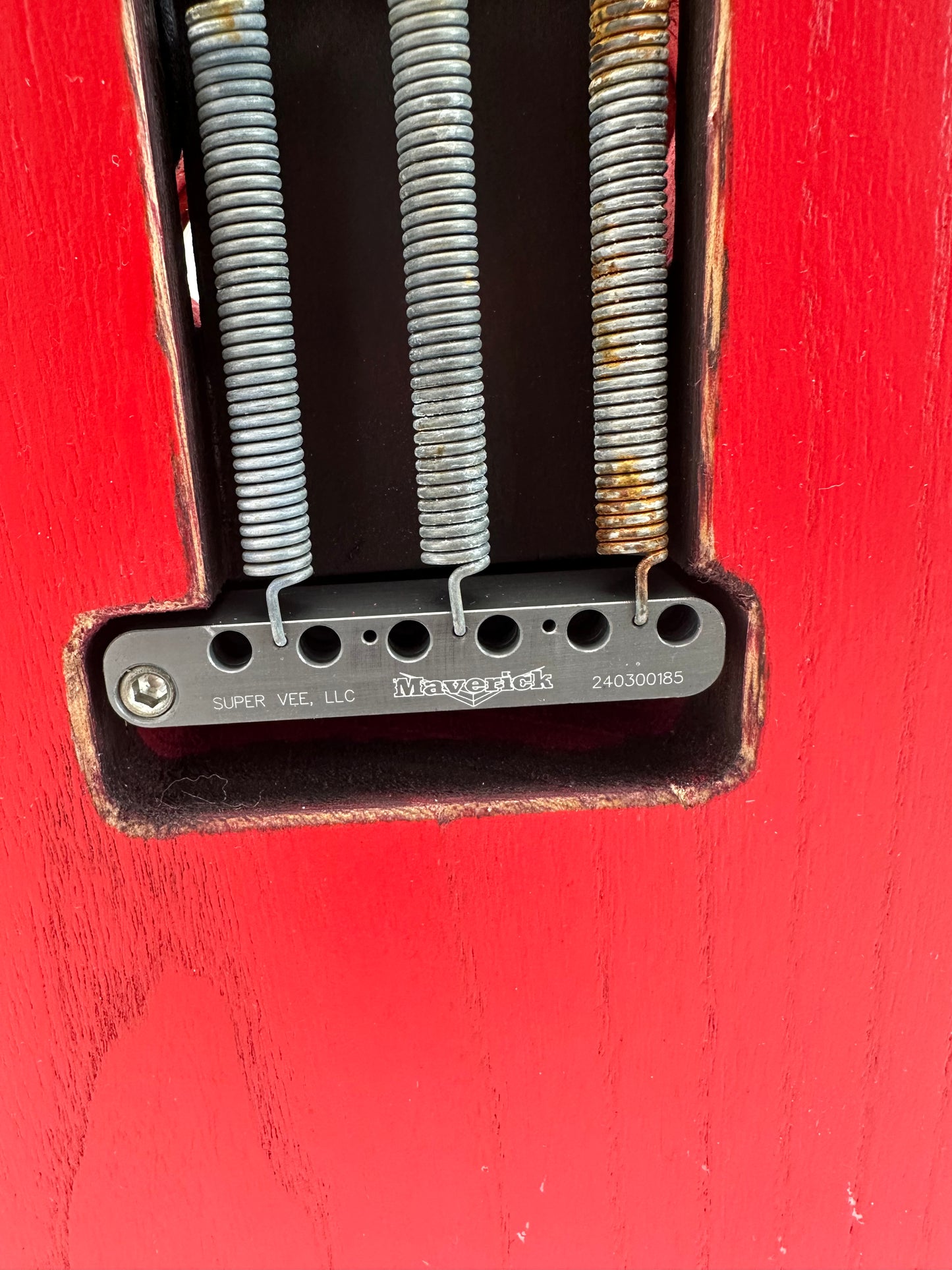SuperVee Maverick™ Bridge with a factory finished Satin Red Relic